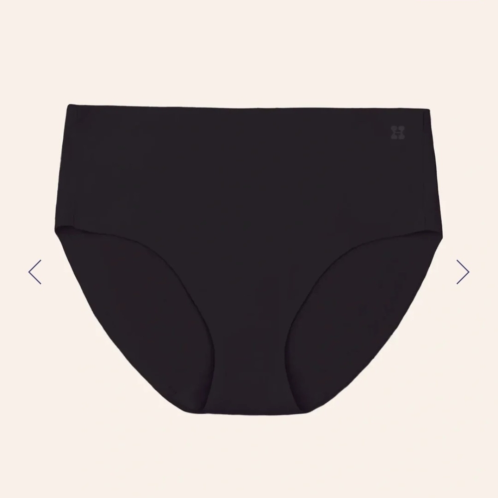 Seamless Black Hipster Women's Brief